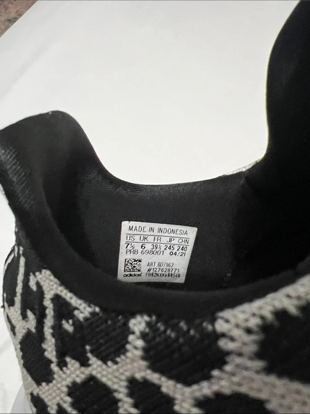 adidas Originals excellent pre